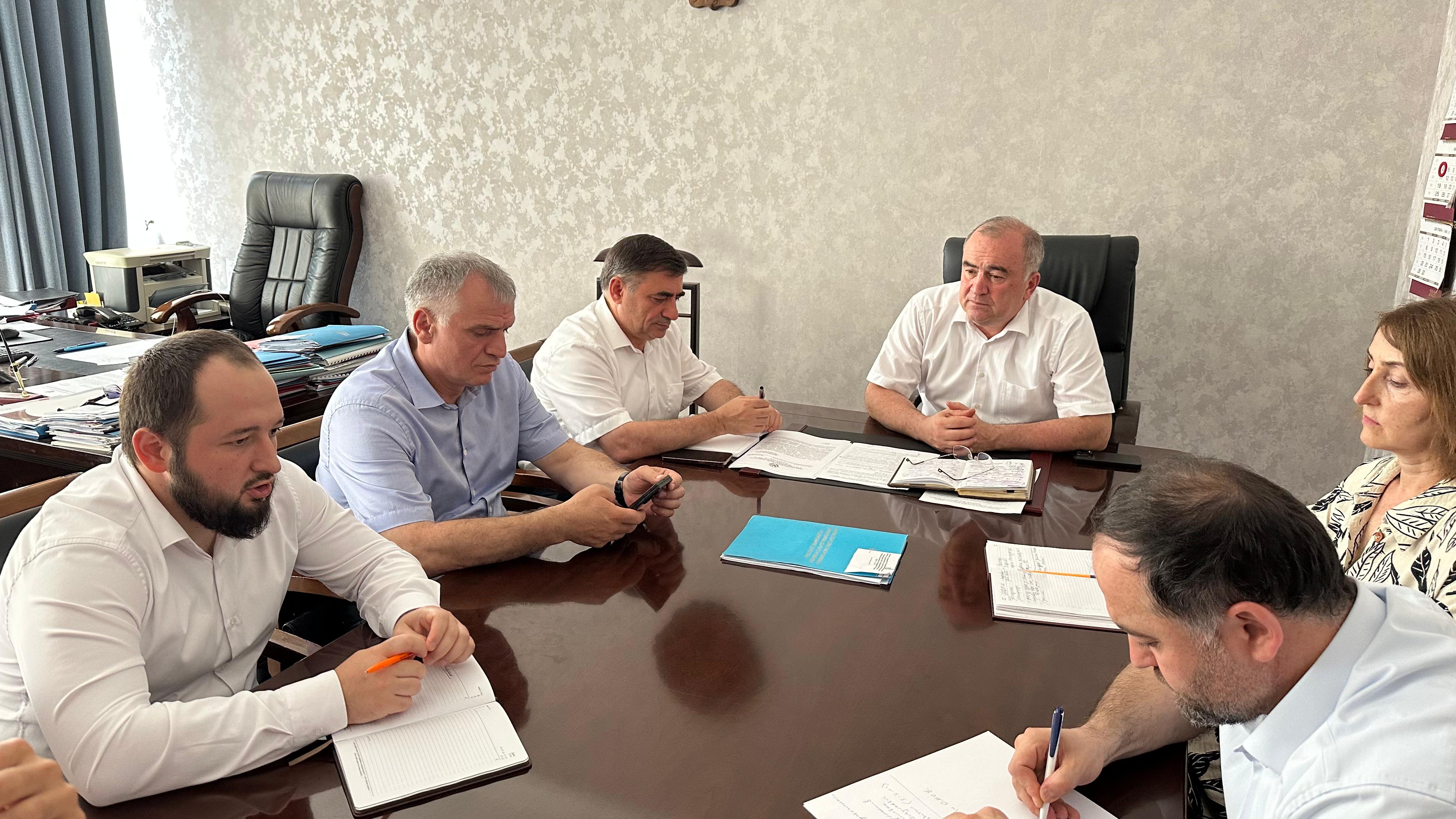 В Минэкономразвития Дагестана обсудили социально-экономическое развитие Тляратинского района